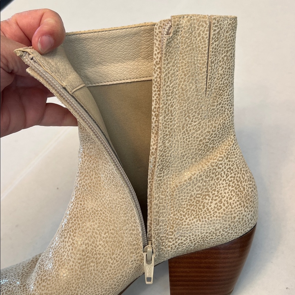MATISSE CATY WOMEN’S CREAM LEATHER POINTY TOE ANIMAL PRINT ANKLE BOOTS SIZE 7 - Picture 8 of 16